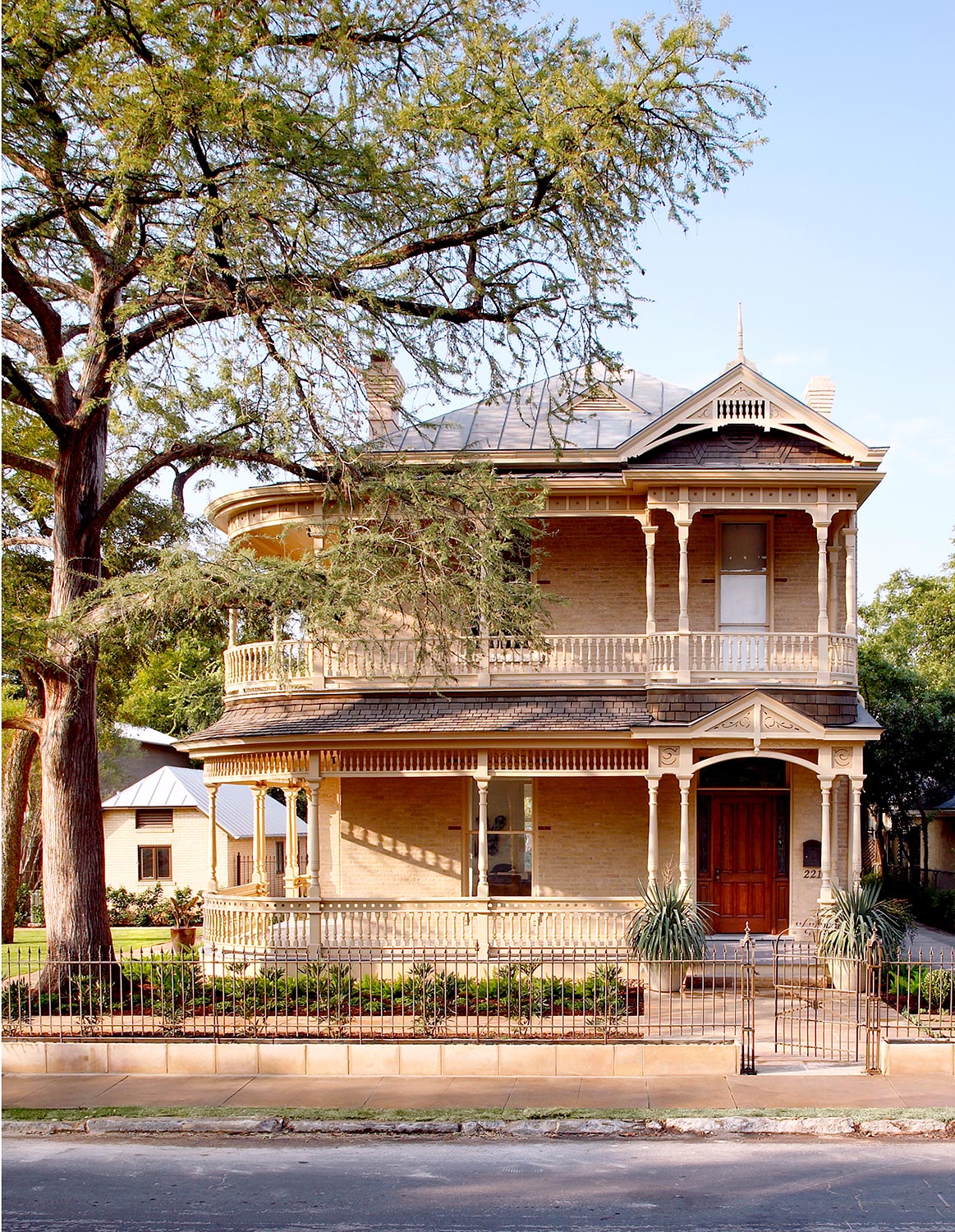 Capps-Exterior---For-Web